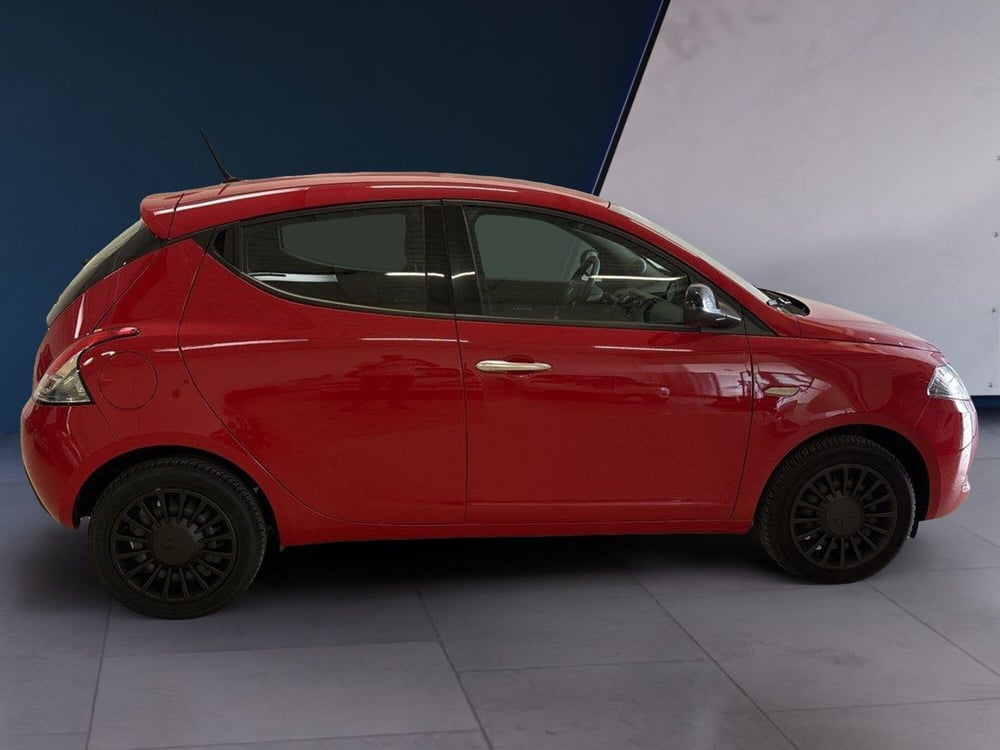 Lancia Ypsilon usata a Arezzo (7)