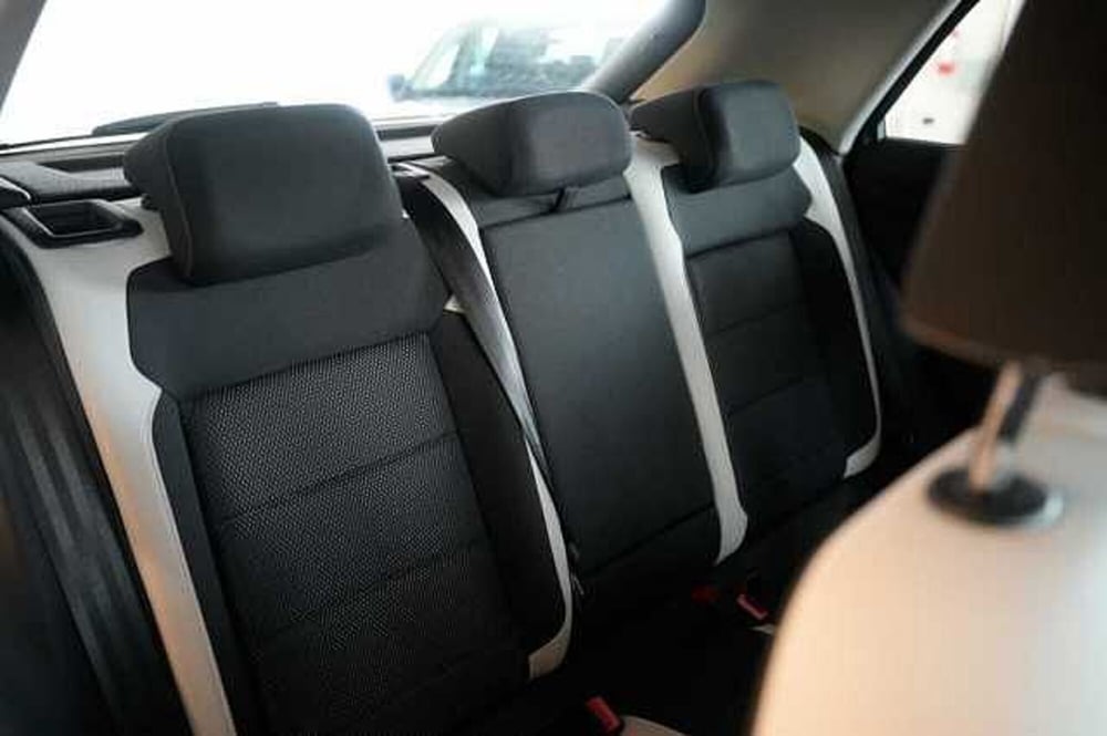 Volkswagen T-Roc usata a Rovigo (10)