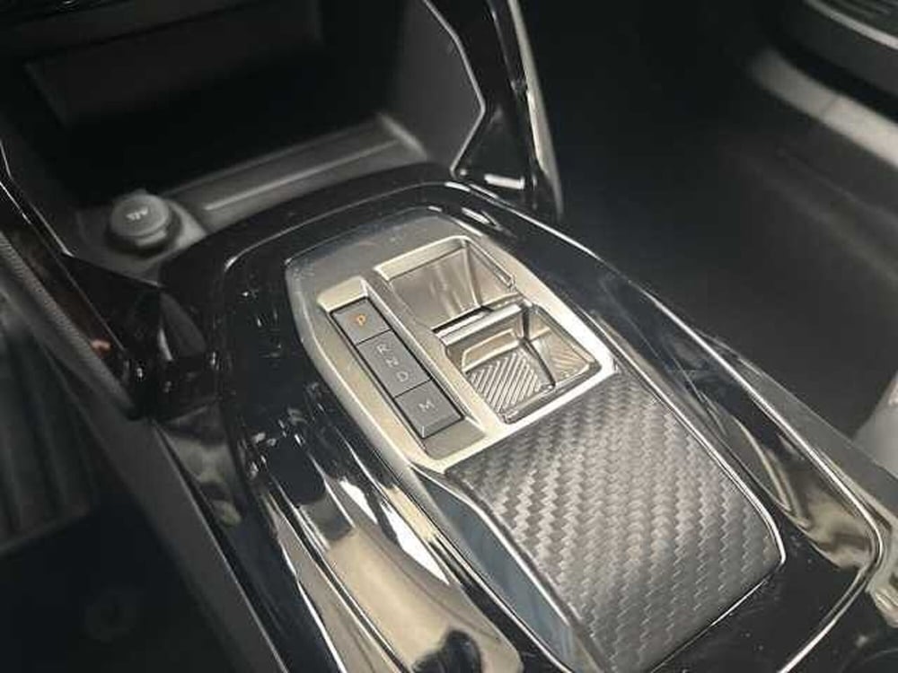 Peugeot 2008 nuova a Ravenna (15)