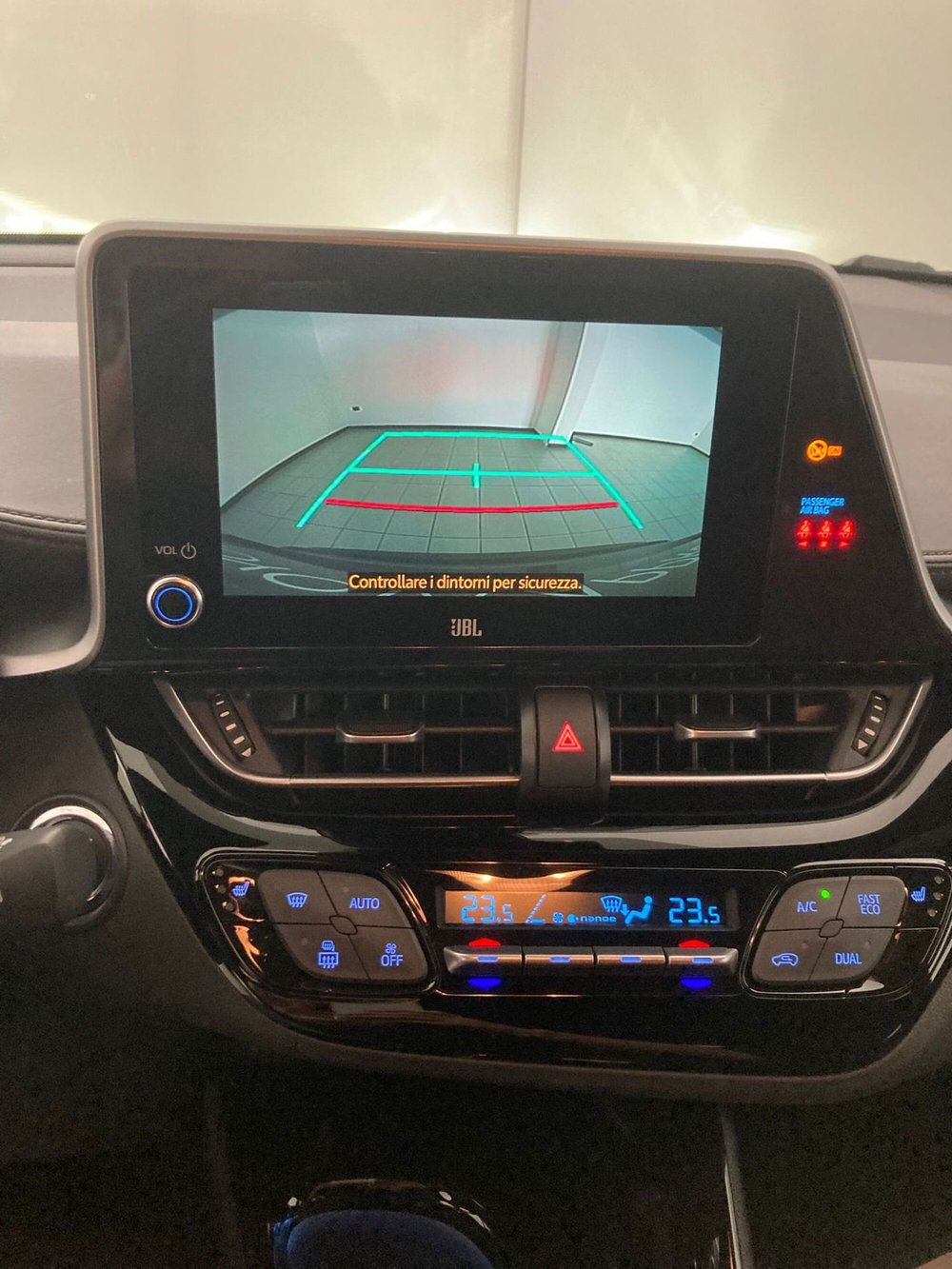 Toyota Toyota C-HR usata a Barletta-Andria-Trani (9)