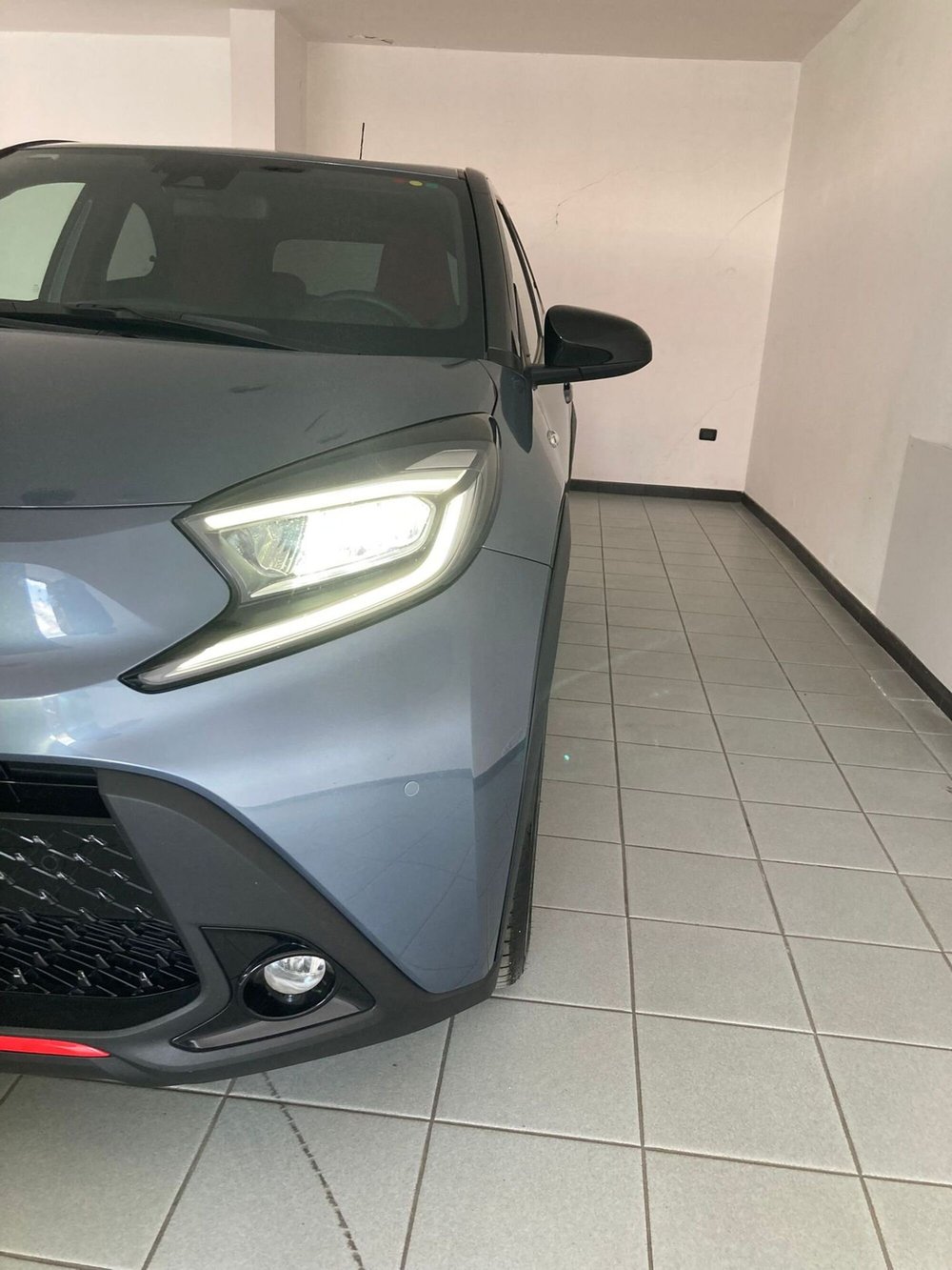 Toyota Aygo X usata a Barletta-Andria-Trani (12)