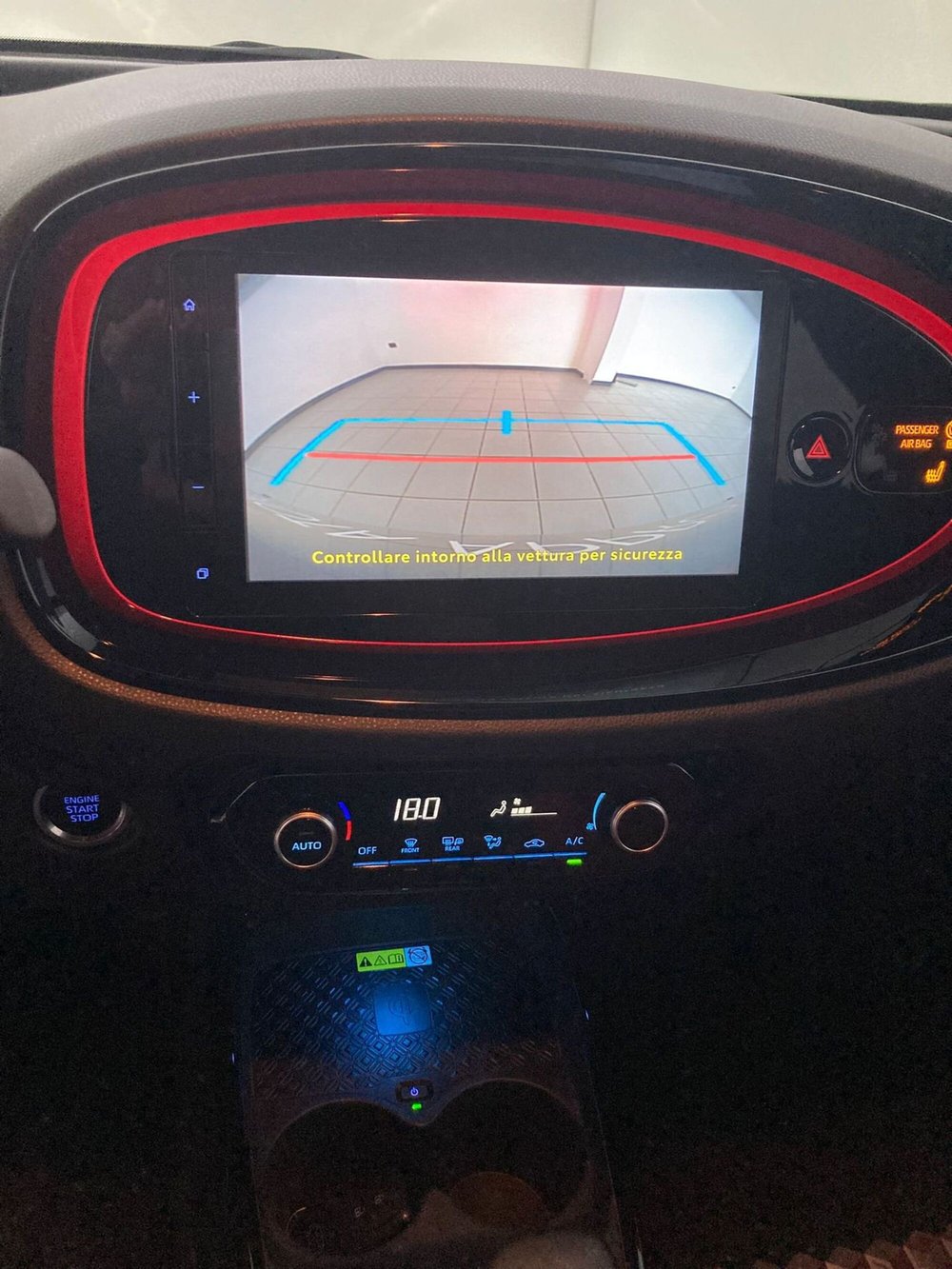 Toyota Aygo X usata a Barletta-Andria-Trani (15)