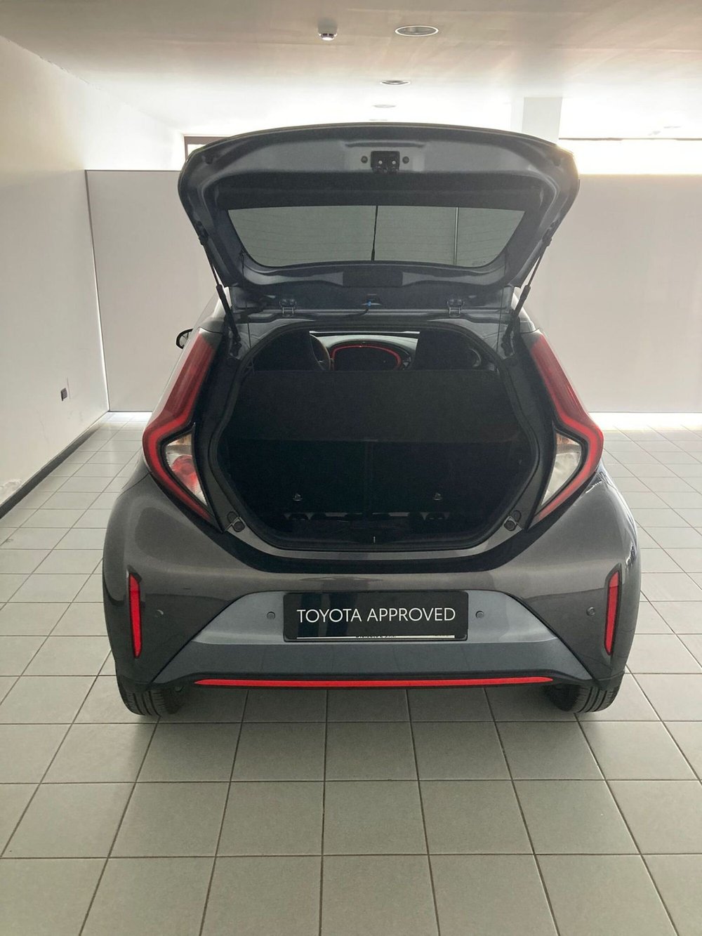 Toyota Aygo X usata a Barletta-Andria-Trani (19)