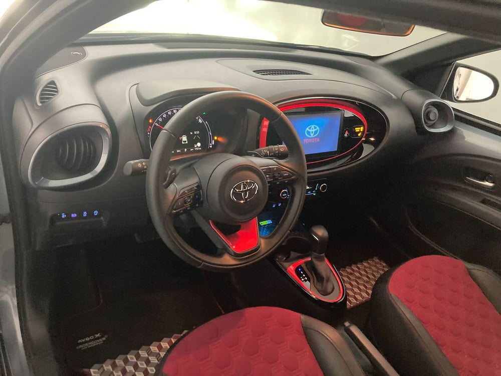 Toyota Aygo X usata a Barletta-Andria-Trani (6)