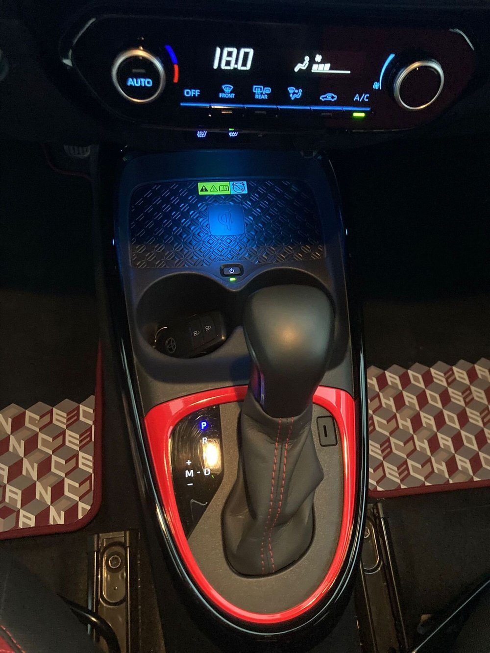Toyota Aygo X usata a Barletta-Andria-Trani (7)