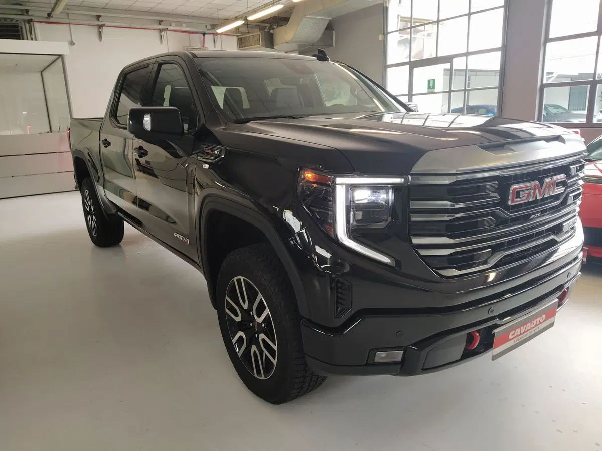 GMC Sierra nuova a Monza e Brianza (3)