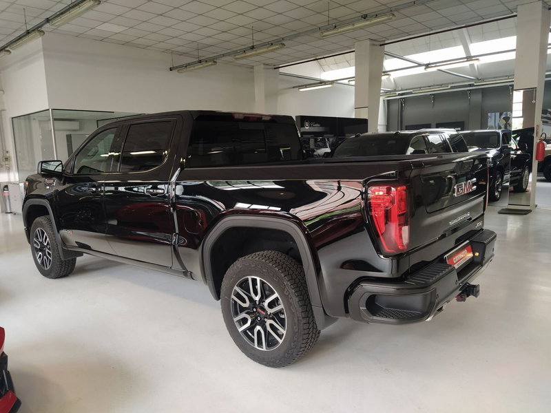 GMC Sierra nuova a Monza e Brianza (6)