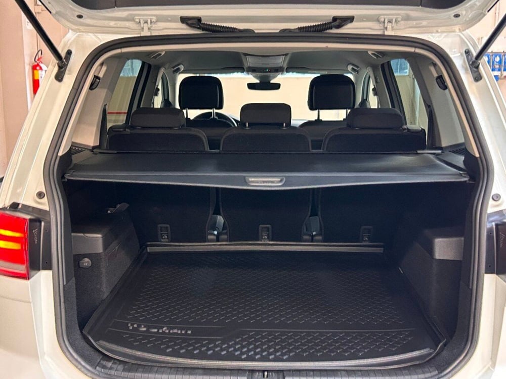 Volkswagen Touran usata a Verona (11)