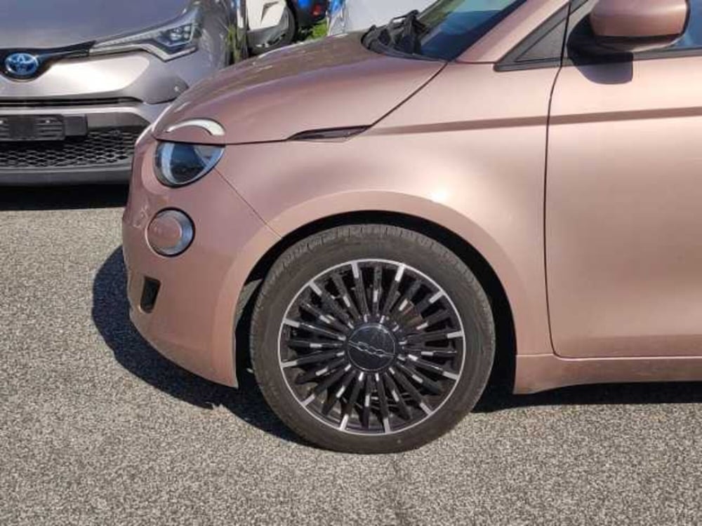 Fiat 500e usata a Roma (15)