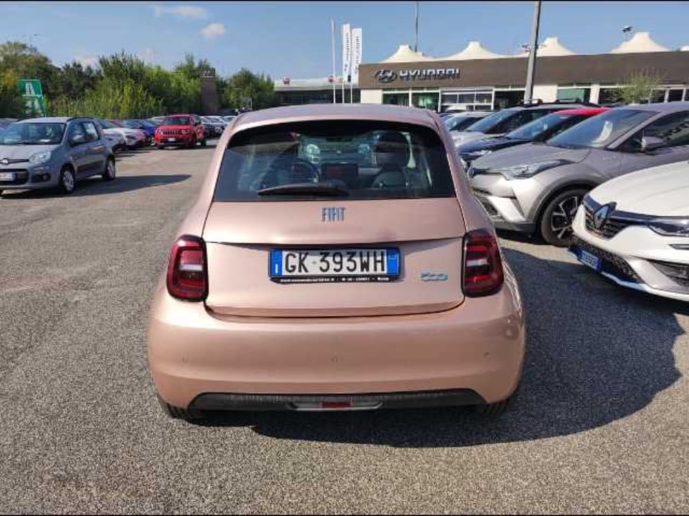 Fiat 500e usata a Roma (4)