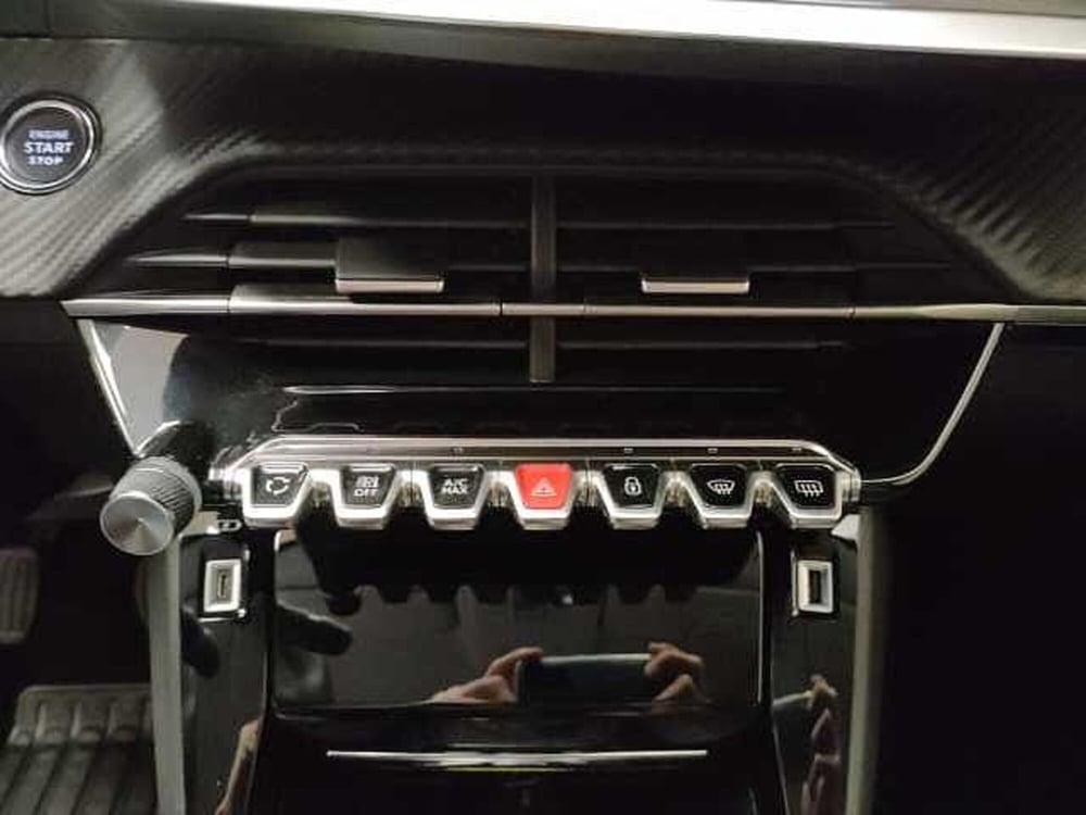 Peugeot 208 usata a Teramo (20)