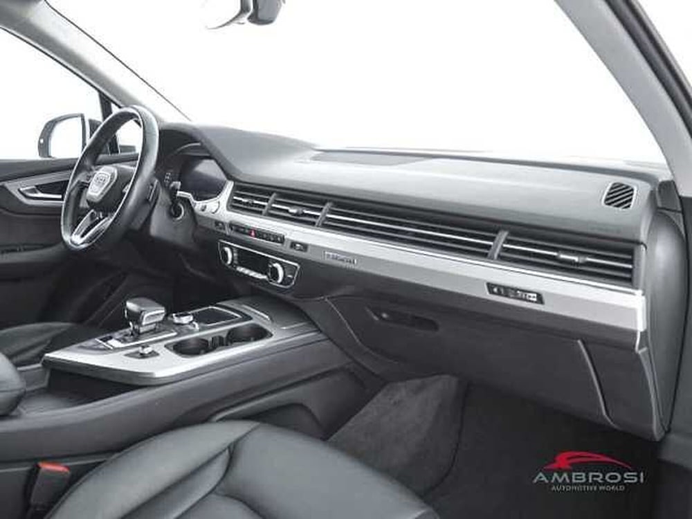Audi Q7 usata a Perugia (12)