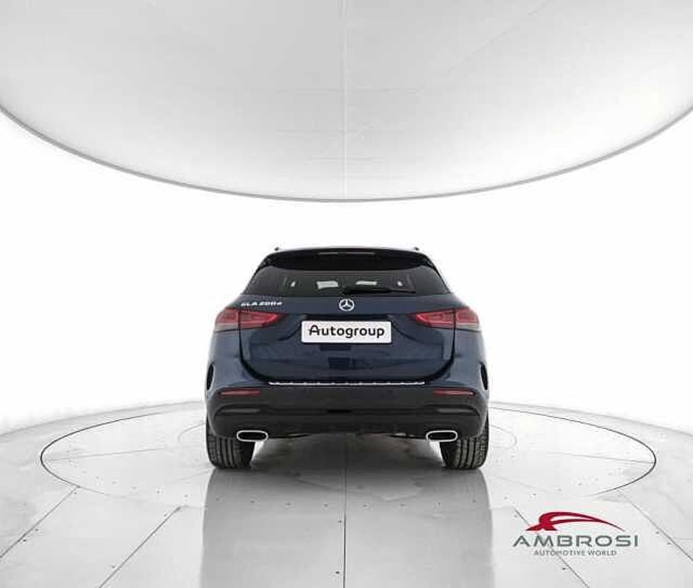 Mercedes-Benz GLA SUV usata a Perugia (6)