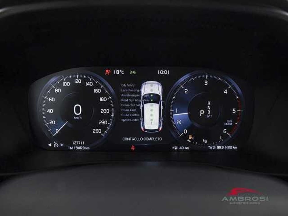 Volvo XC40 usata a Perugia (13)