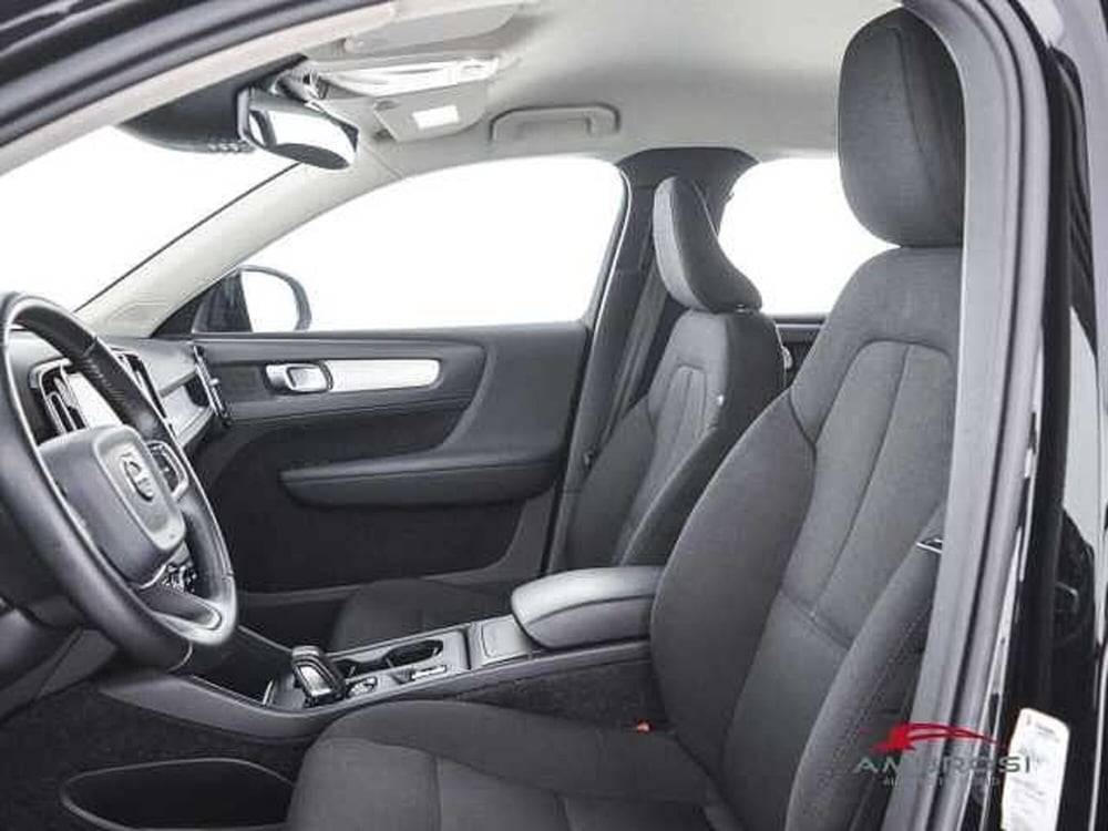 Volvo XC40 usata a Perugia (9)