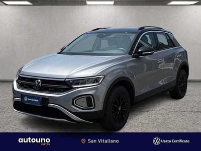 Volkswagen T-Roc 1.0 TSI Life del 2024 usata a Pozzuoli