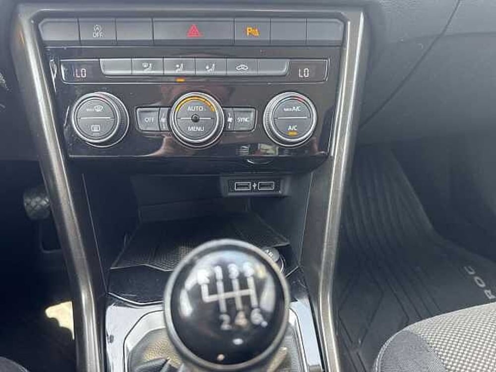 Volkswagen T-Roc usata a Napoli (16)