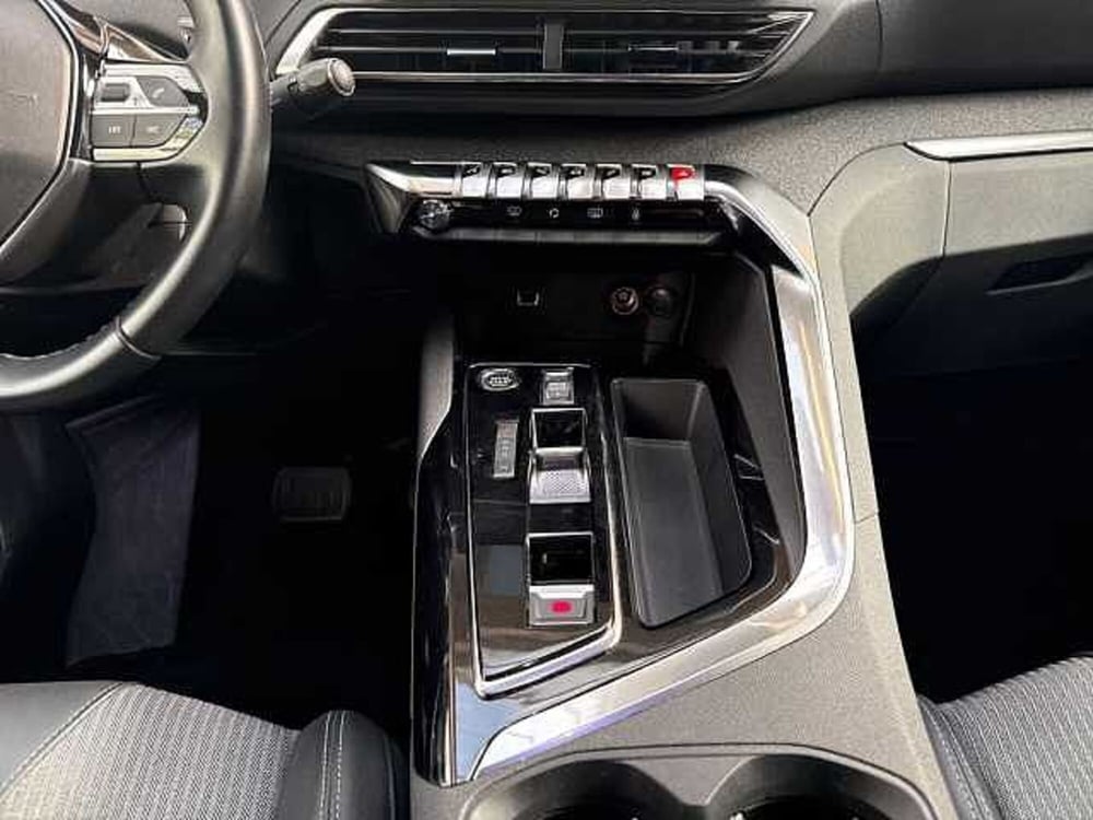 Peugeot 3008 usata a Napoli (20)