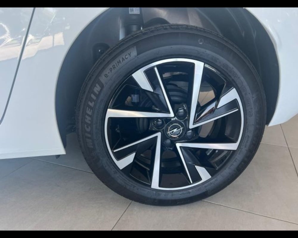 Opel Corsa nuova a Alessandria (12)