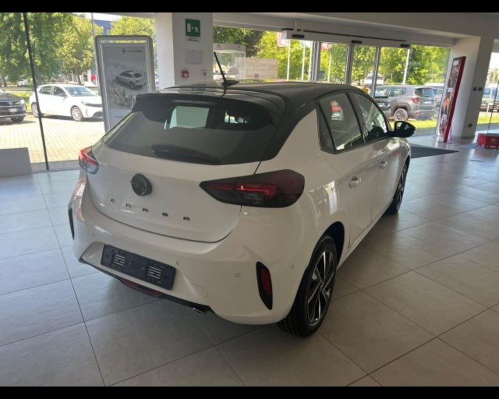 Opel Corsa nuova a Alessandria (13)
