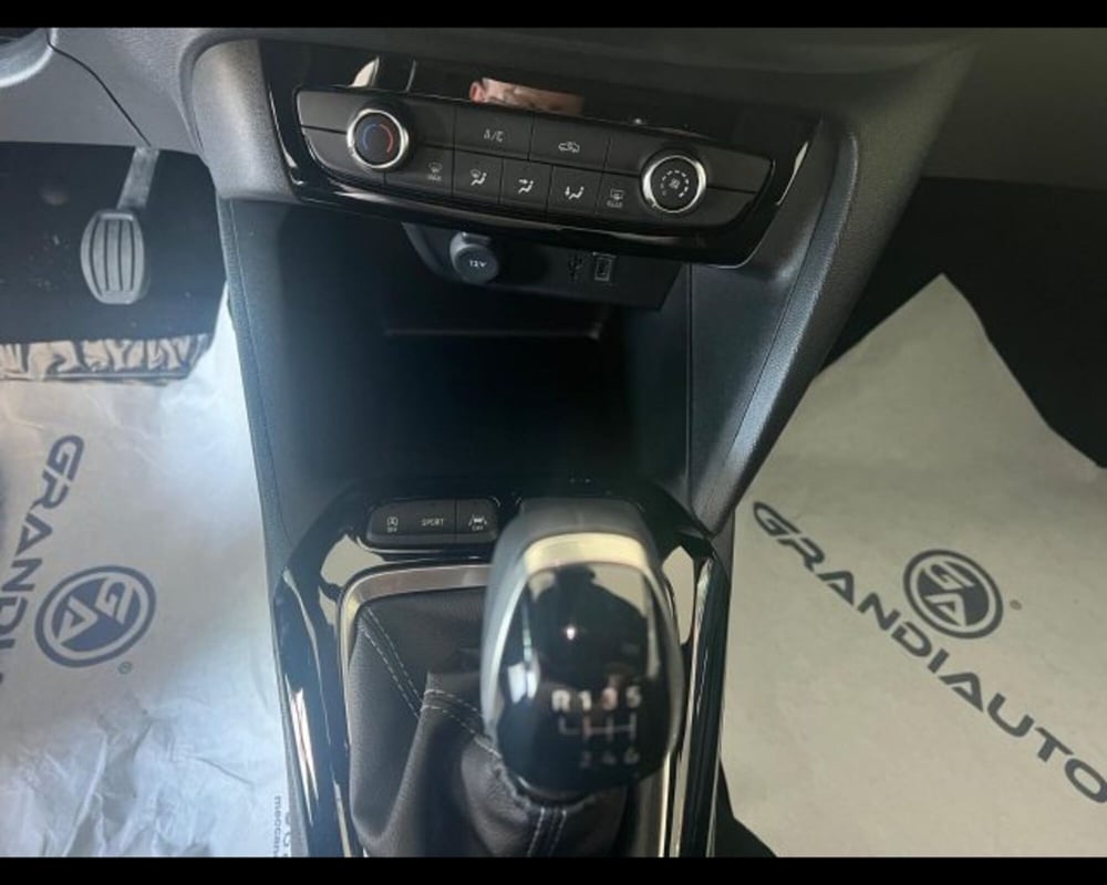 Opel Corsa nuova a Alessandria (7)