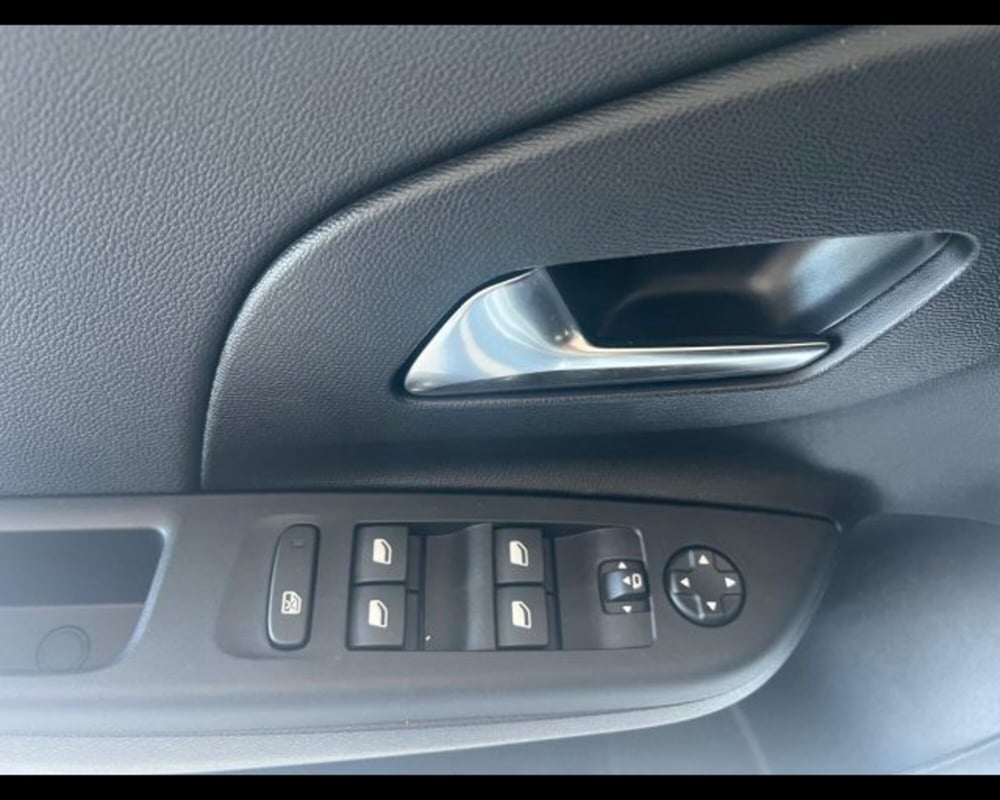 Opel Corsa nuova a Alessandria (8)