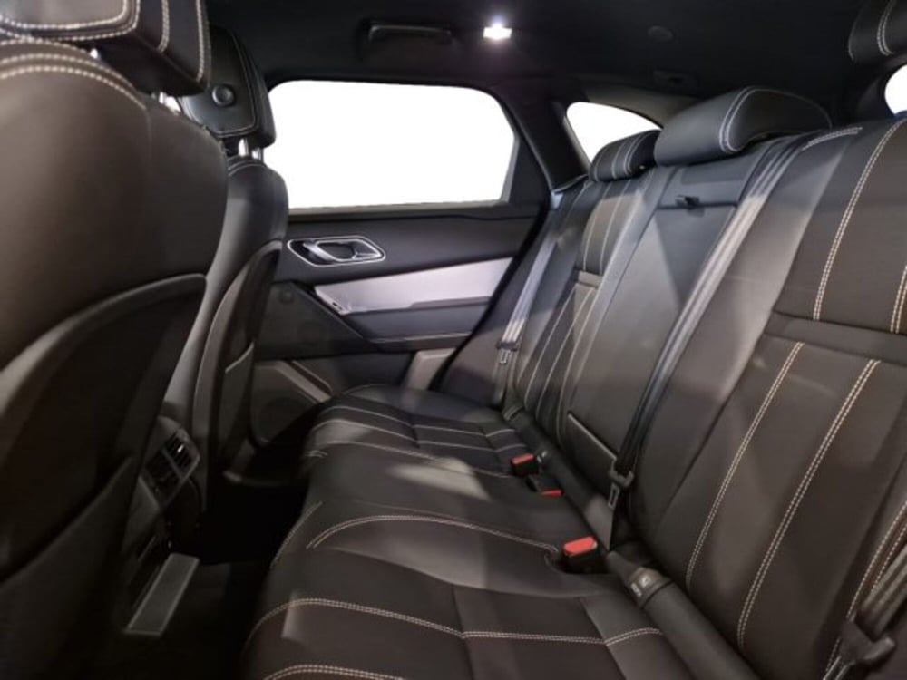 Land Rover Range Rover Velar usata a Livorno (17)