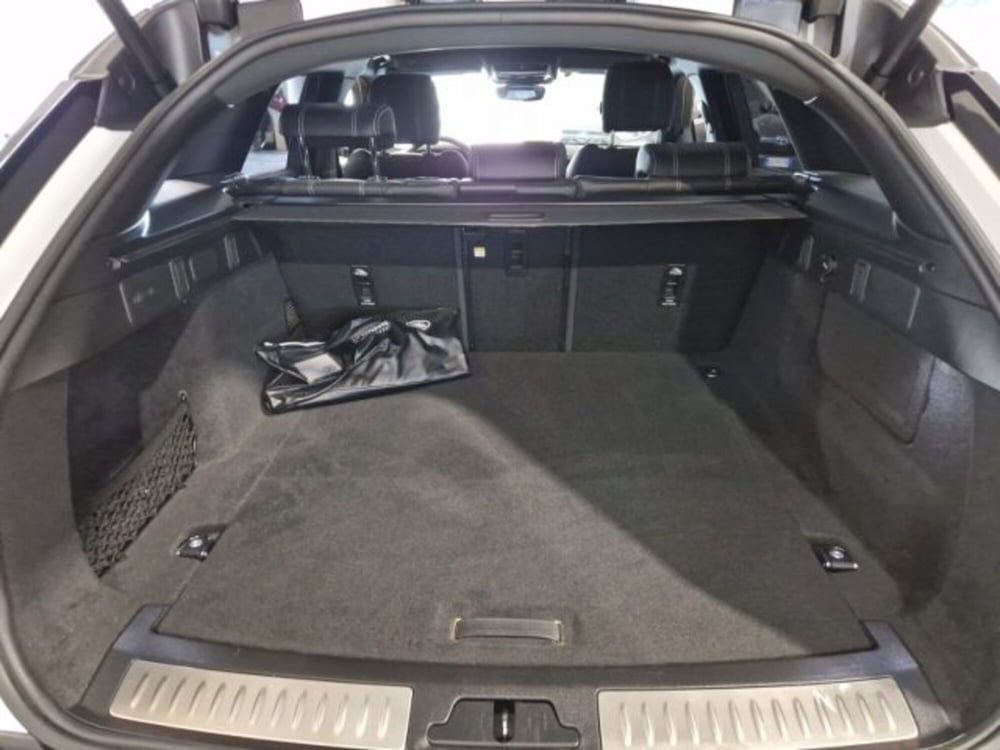 Land Rover Range Rover Velar usata a Livorno (18)