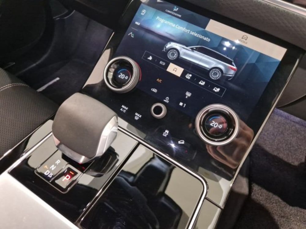 Land Rover Range Rover Velar usata a Livorno (20)