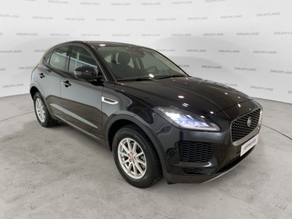 Jaguar E-Pace usata a Livorno (11)