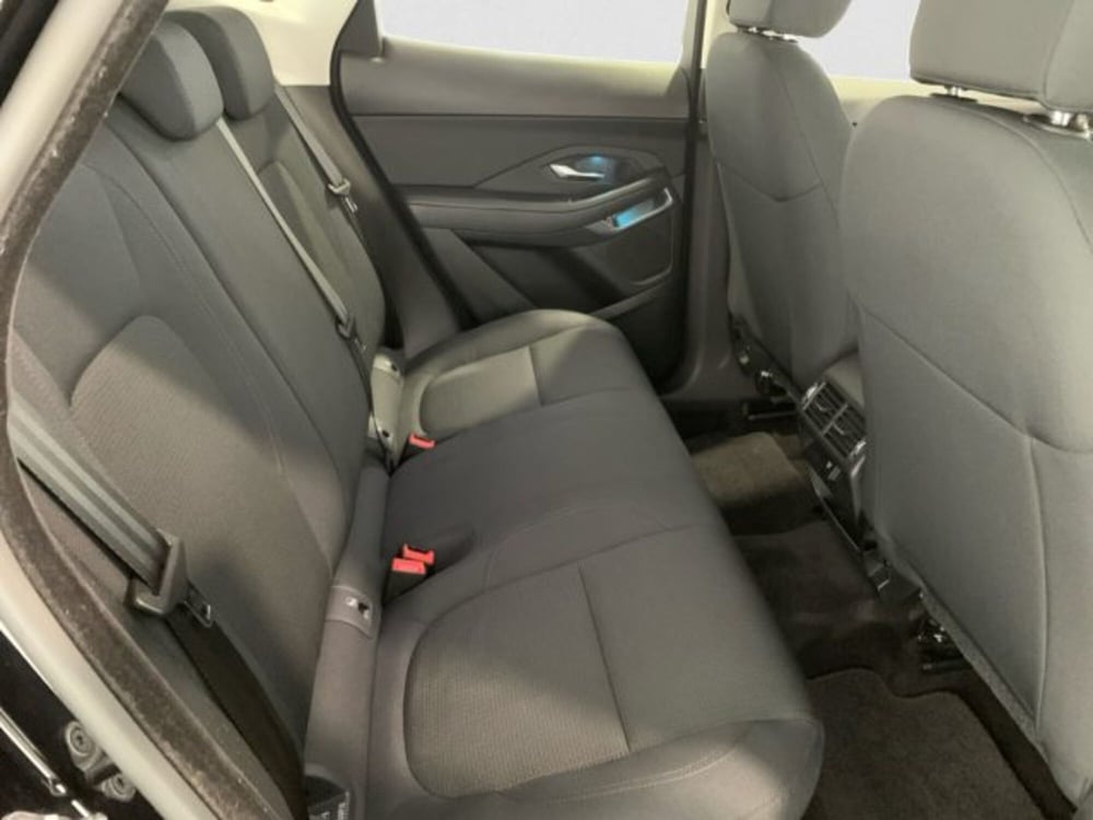Jaguar E-Pace usata a Livorno (18)