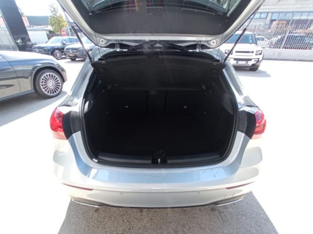 Mercedes-Benz Classe A Sedan nuova a Potenza (6)