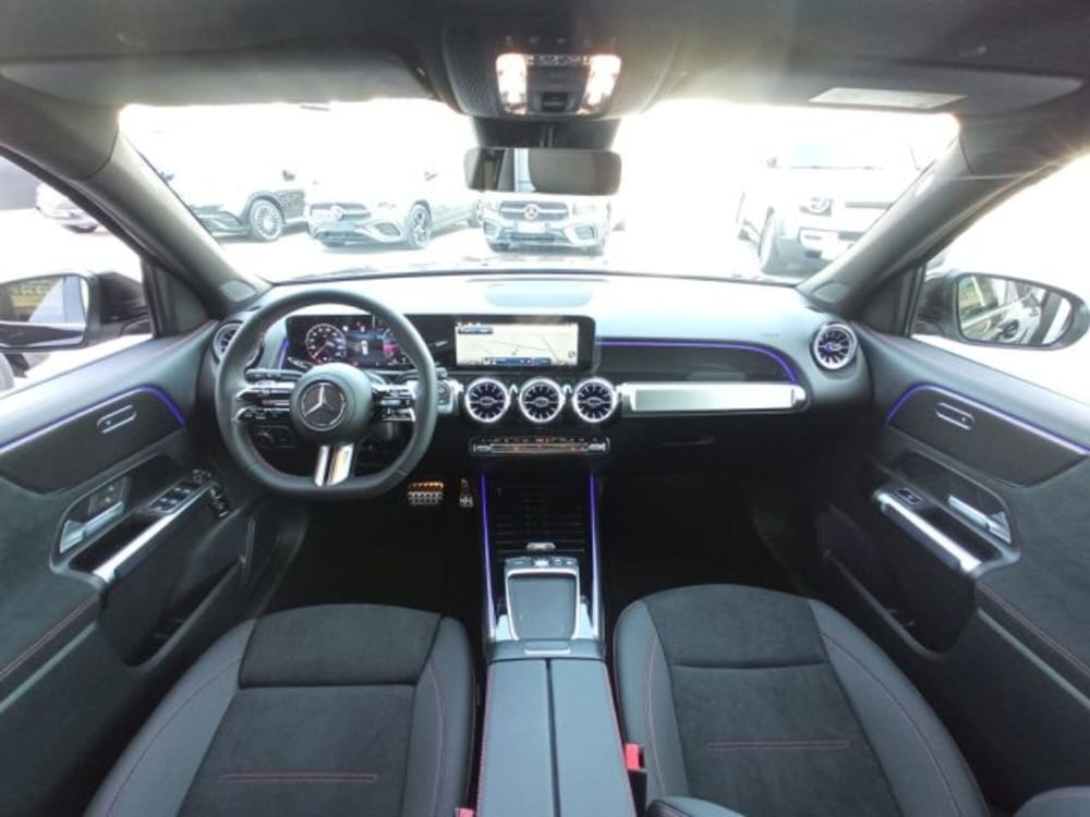 Mercedes-Benz GLB nuova a Potenza (13)
