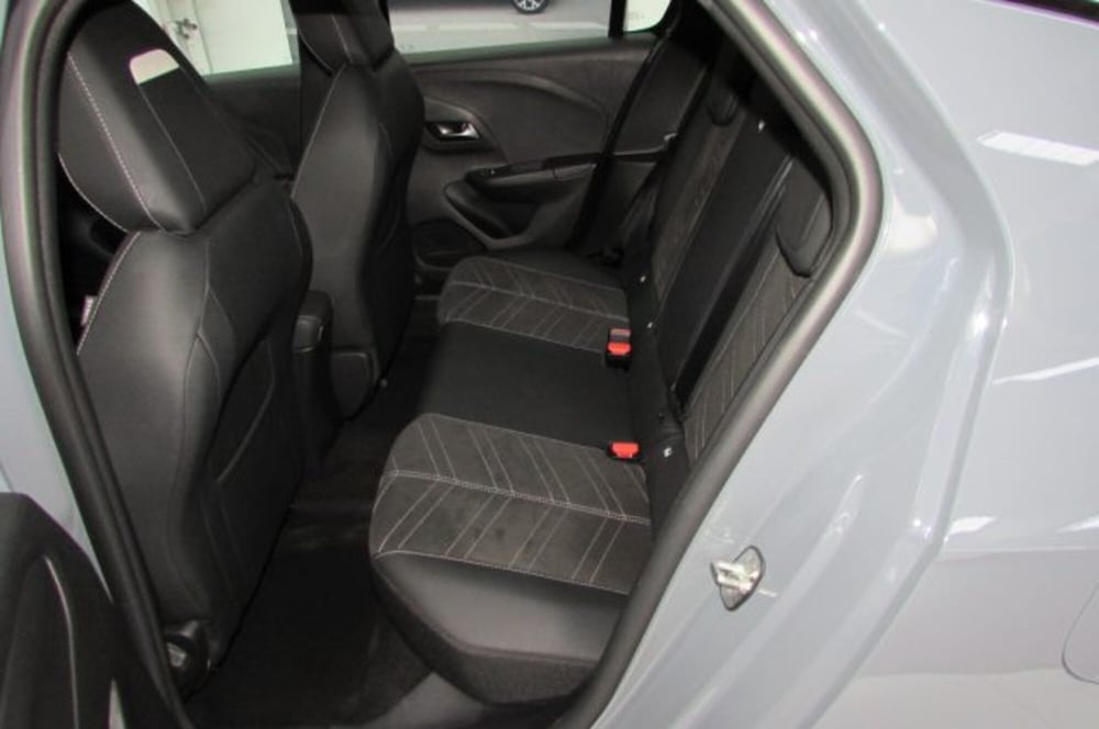 Opel Corsa usata a Milano (14)