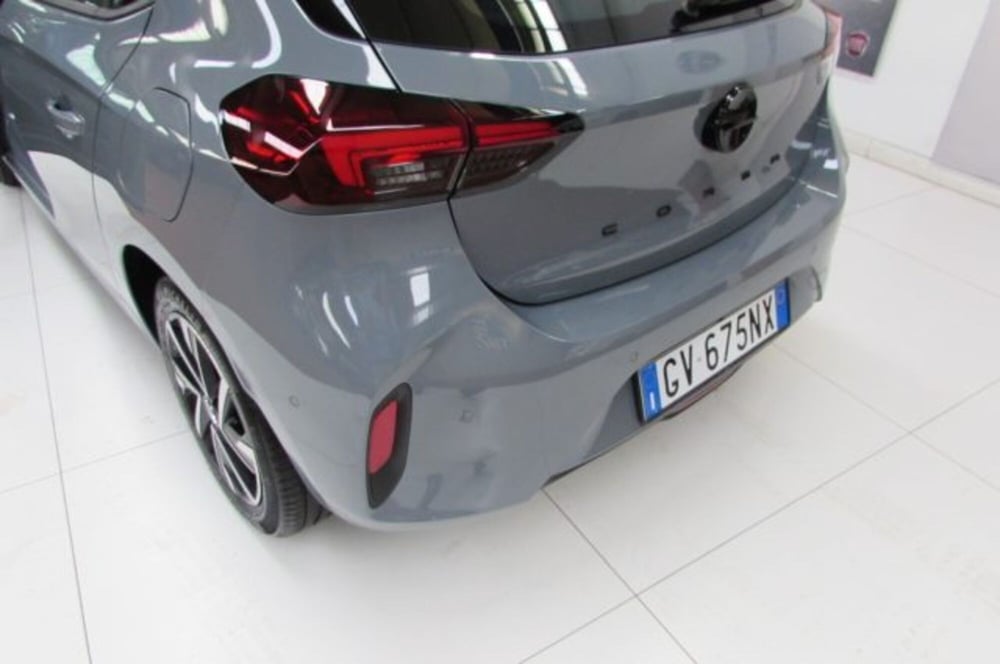 Opel Corsa usata a Milano (16)