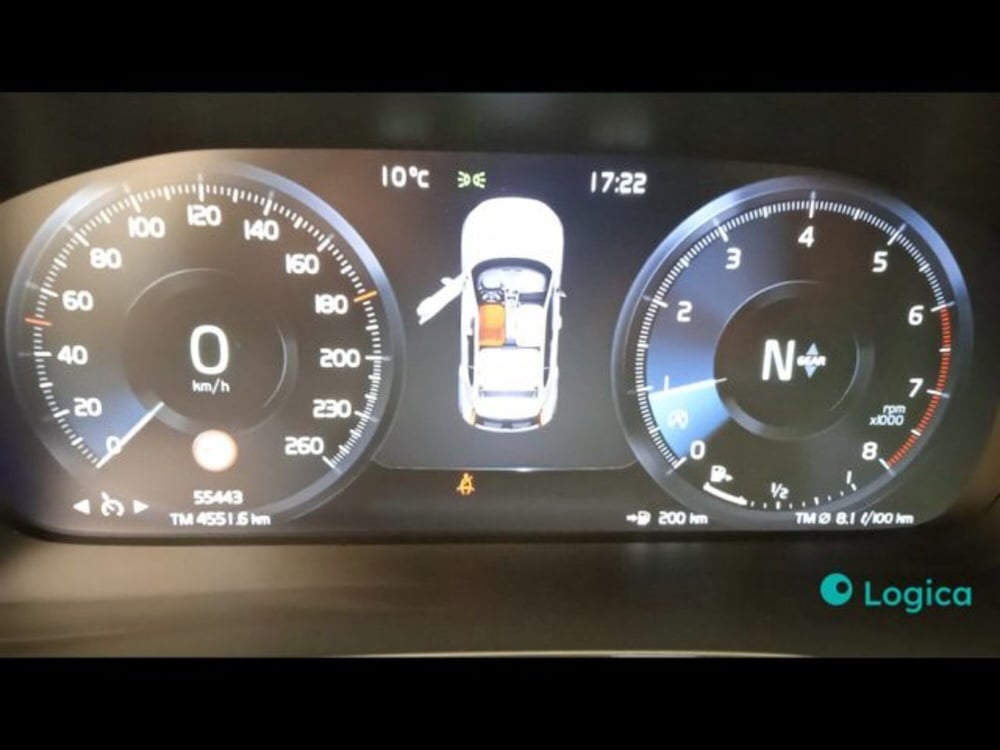 Volvo XC40 usata a Torino (8)