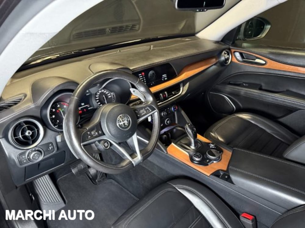 Alfa Romeo Stelvio usata a Perugia (10)