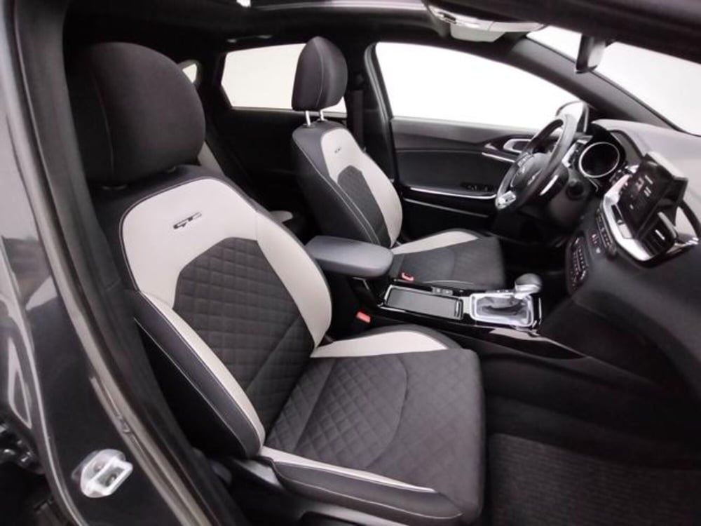 Kia ProCeed usata a Como (3)