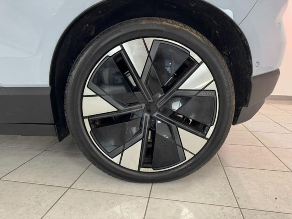 Volvo EX30 usata a Como (11)