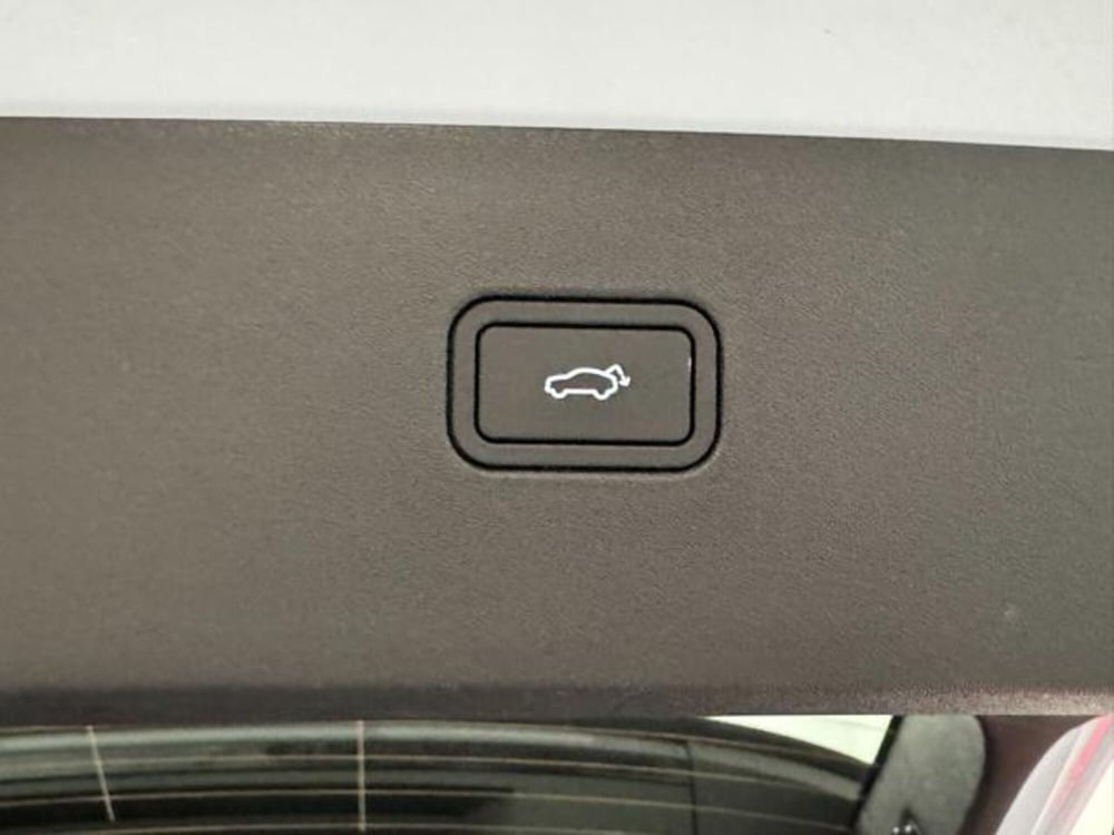Volvo EX30 usata a Como (18)