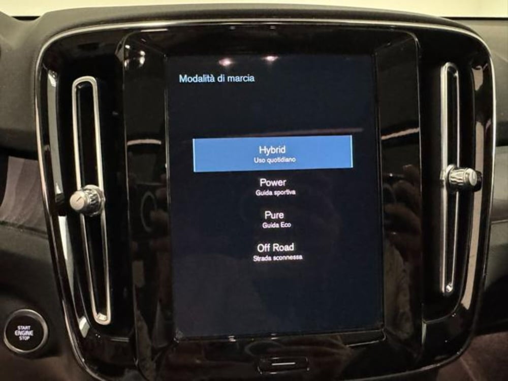 Volvo XC40 usata a Como (16)