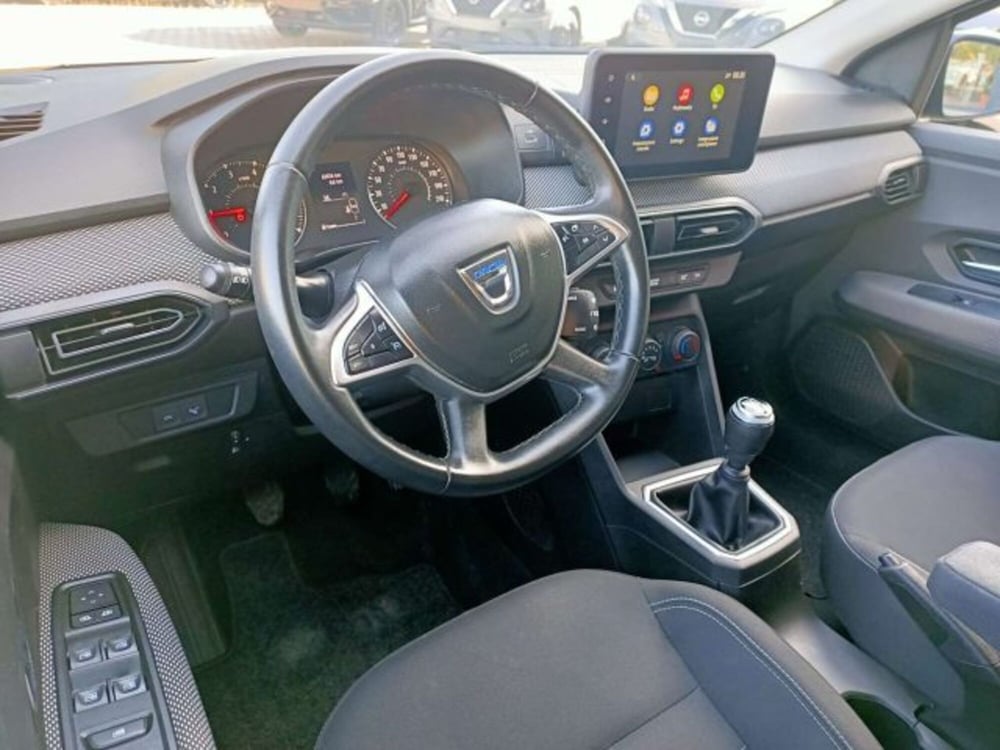Dacia Sandero usata a Firenze (15)