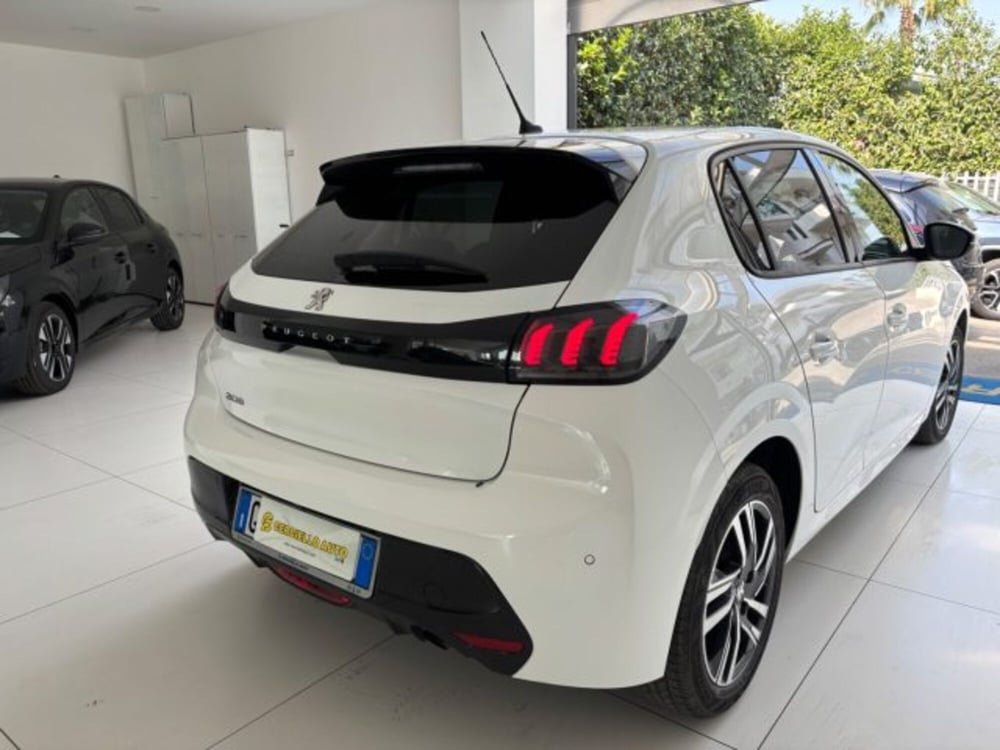 Peugeot 208 usata a Napoli (10)
