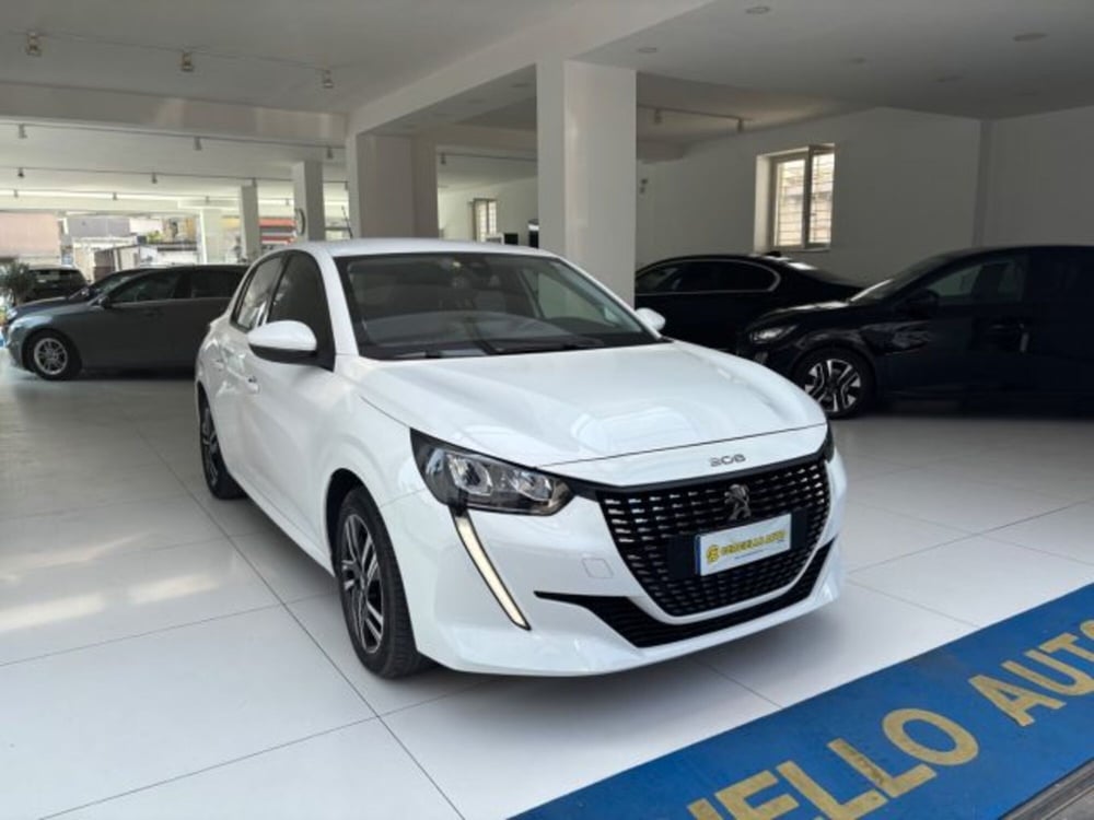 Peugeot 208 usata a Napoli (3)