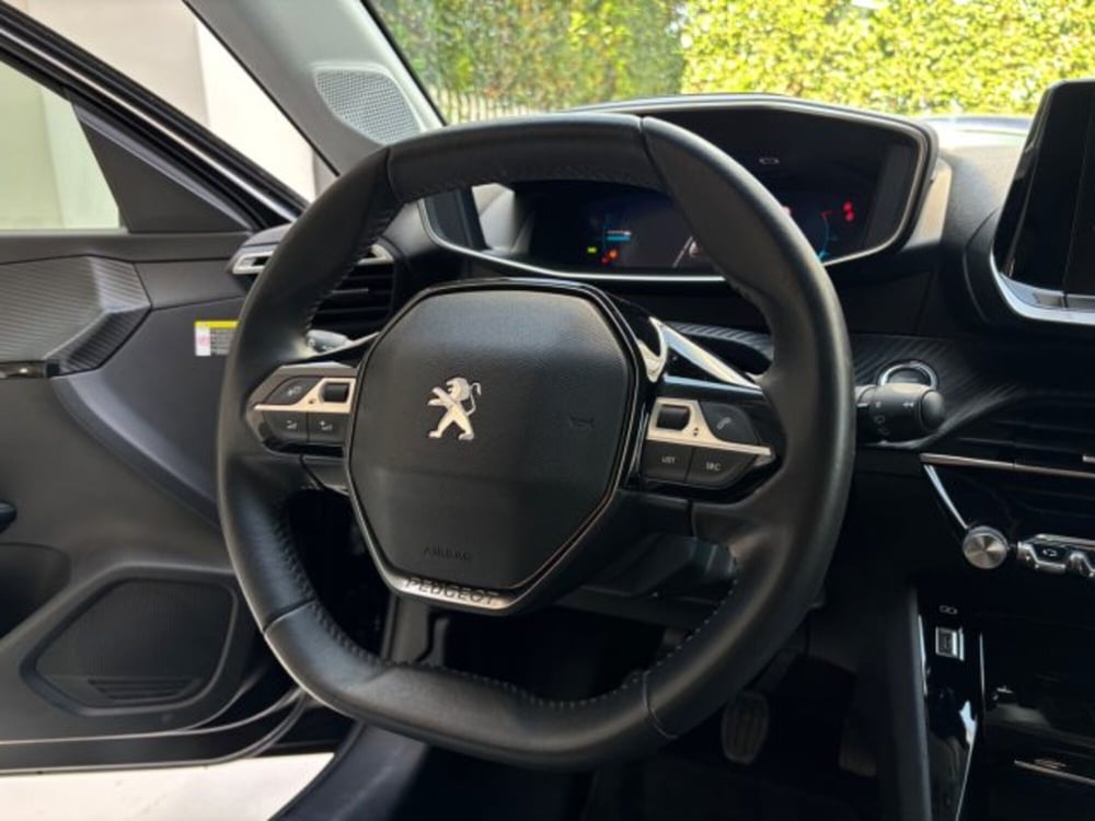 Peugeot 208 usata a Napoli (15)