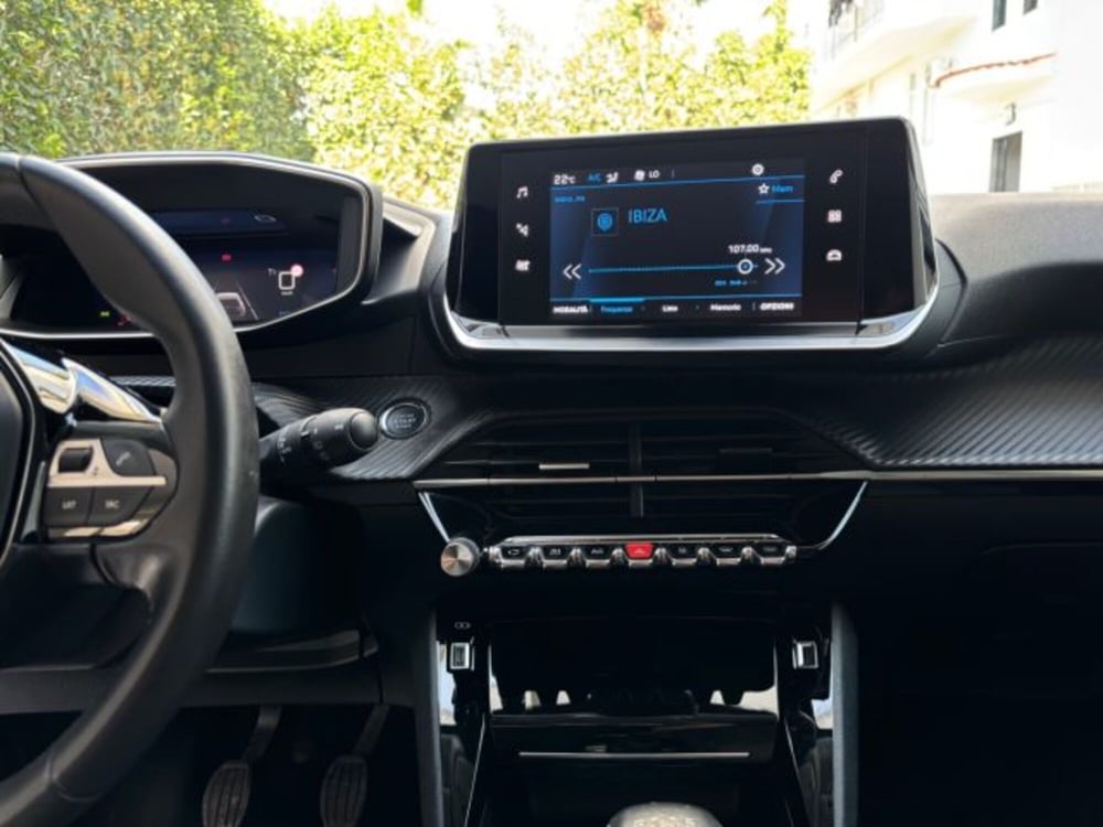 Peugeot 208 usata a Napoli (16)