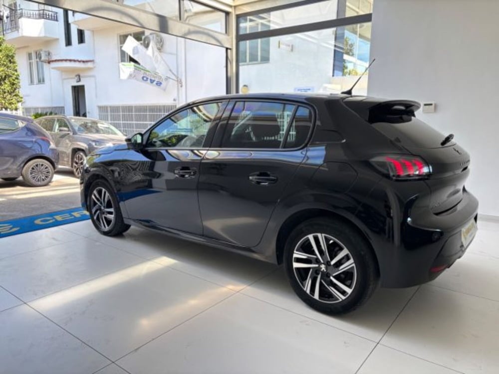 Peugeot 208 usata a Napoli (7)