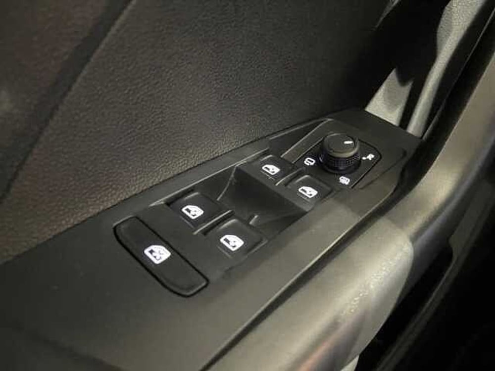 Volkswagen T-Cross usata a Ravenna (20)