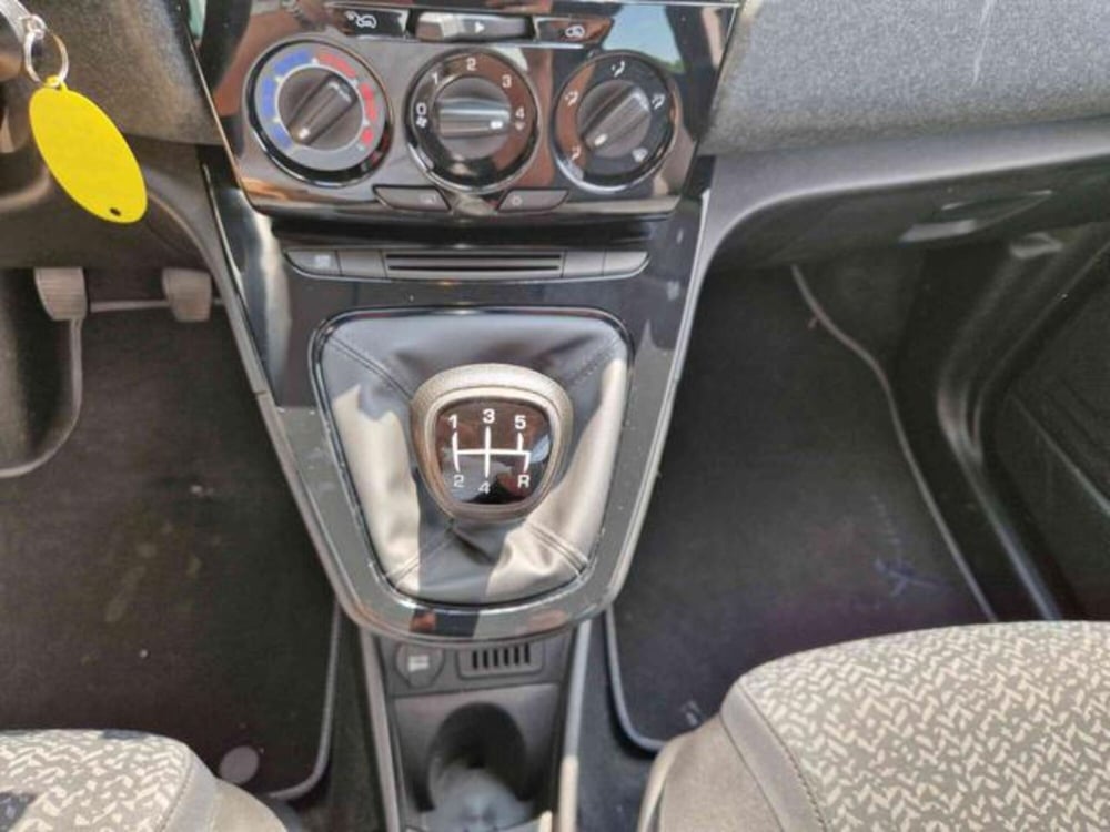 Lancia Ypsilon usata a Bologna (12)