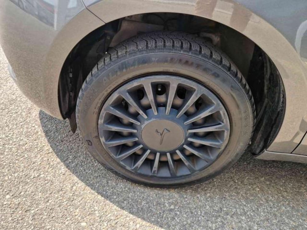 Lancia Ypsilon usata a Bologna (16)